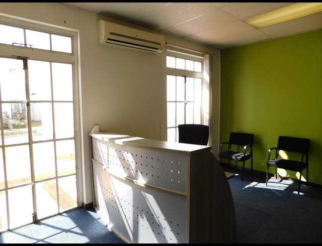 200M² OFFICE TO LET IN FERNDALE